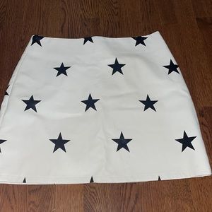 American Threads white leather skirt with stars size medium